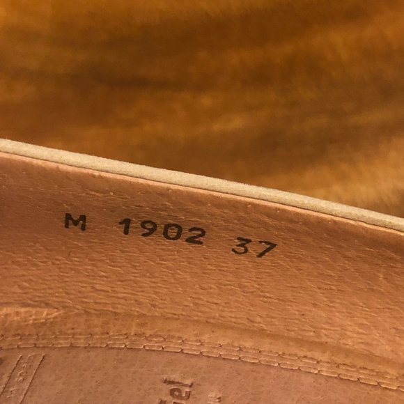 EUC Wonders Court Shoe - Cream Size 7 - Picture 9 of 13